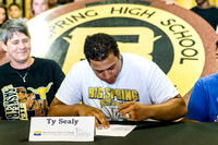 Ty Sealy Signing LOI With Mountain View College