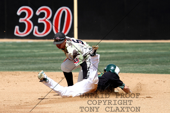 Omar Garcia Tags Out The Runner At Second