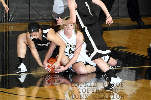 Cerbi Tying Up A Loose Ball