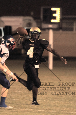 Davonte Throwing On The Run
