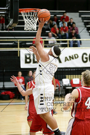 Ty Sealy Shooting A Layup