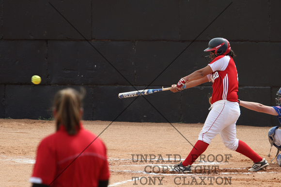 Elizabeth Torres With A Hit