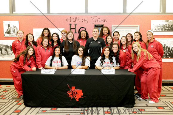 Hawk Softball Team Posing With Lani Munoz, Elizabeth Torres And Alyssa Rangel