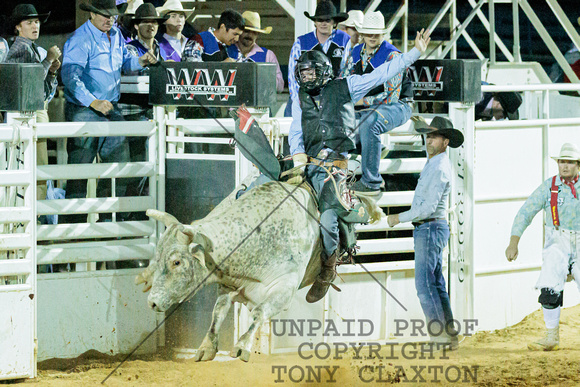 Lucas Dunand - Bull Riding