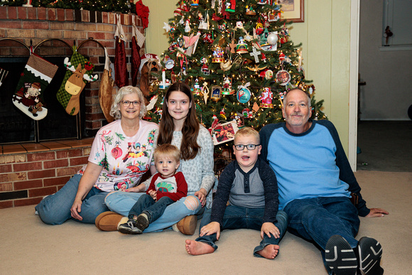 Shana, Elijah, Anabelle, Zachary And Allen