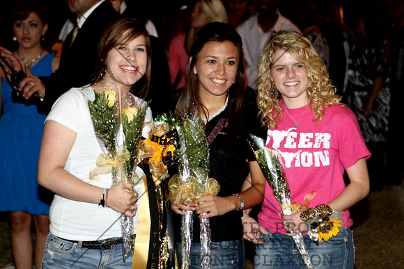 Student Council Members Ready With Roses For The Homecoming Queen Nominees