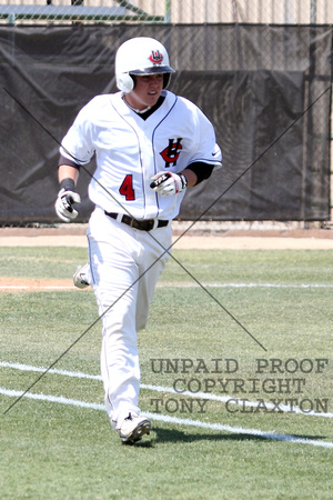 Todd Ritchie Running To First