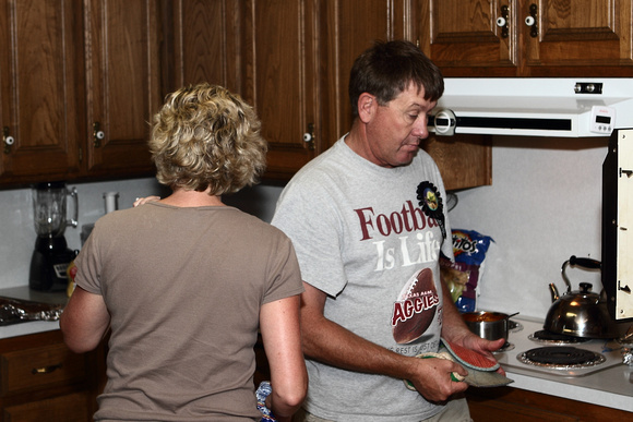 Mindy And Ty In The Kitchen