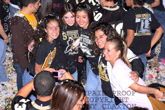 Cathrine, Katie, Andrea, Brandi and Brionna After The Pep Rally