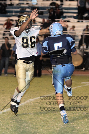 Devante Jumping In Front Of The Quarterback