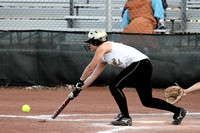 Jessica With A Bunt