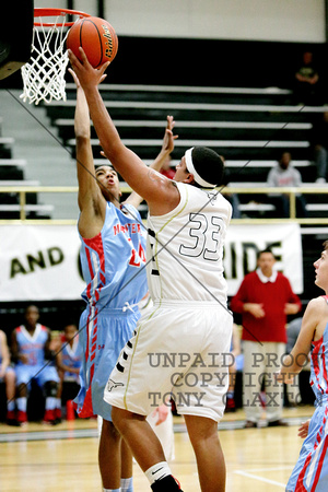 Ty Sealy Shooting A Layup