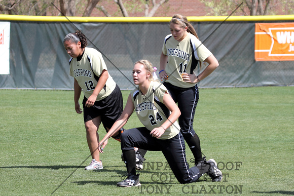 Laurie, Mackenzie And Haley Stretching Before The Game