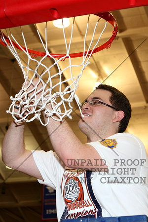 Trainer James Gonzales Cutting The Net